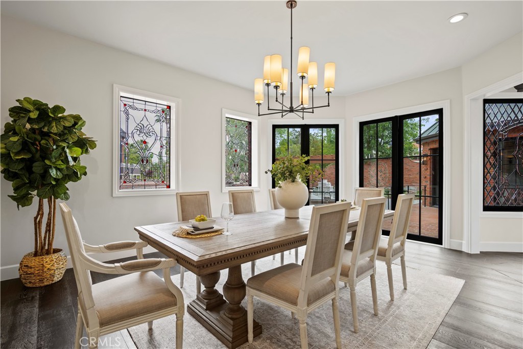 10906 Winnetka Avenue