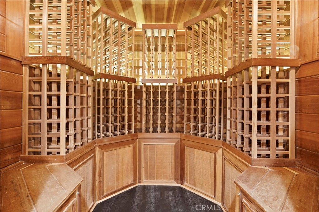 10906 Winnetka Avenue