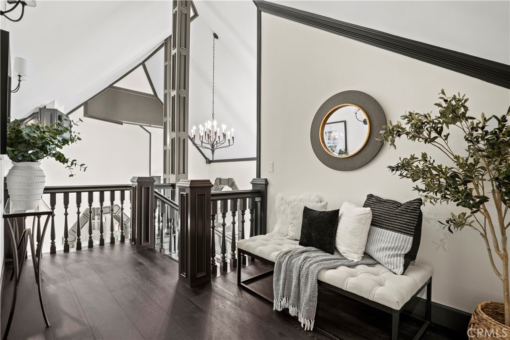 10906 Winnetka Avenue