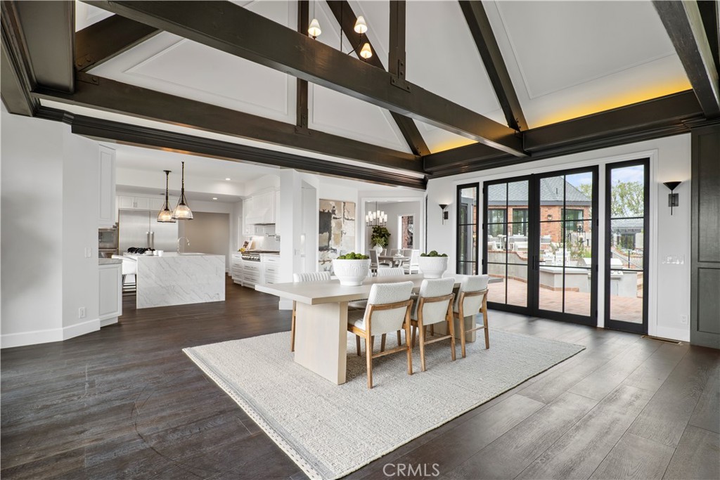 10906 Winnetka Avenue