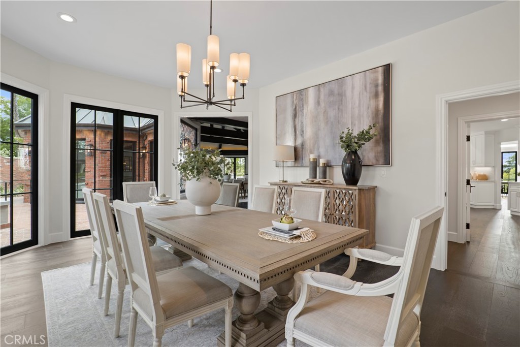 10906 Winnetka Avenue