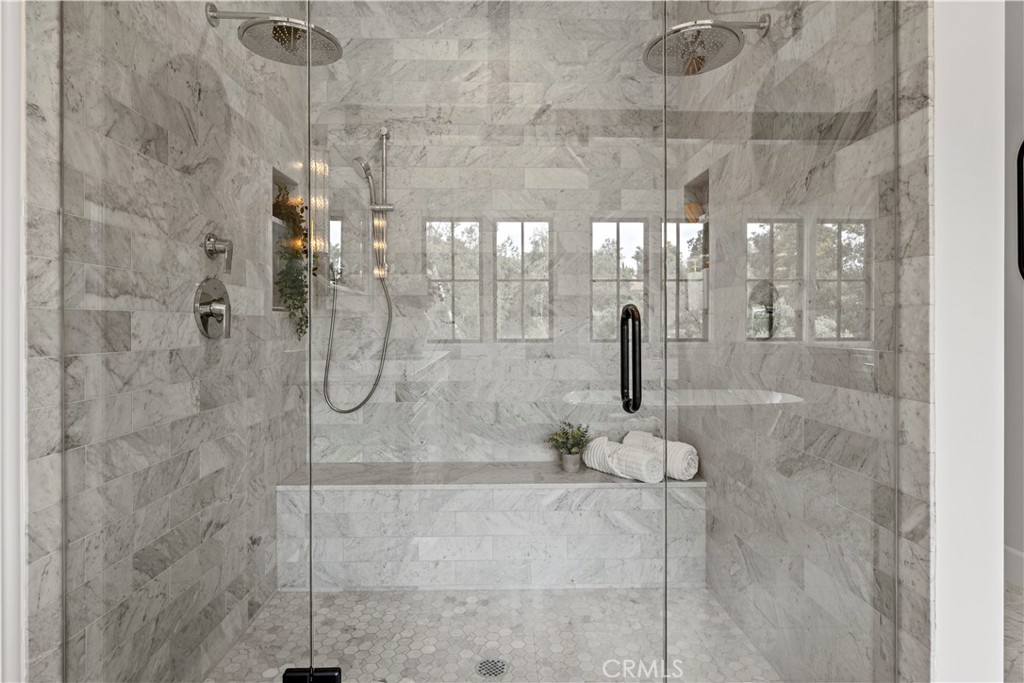 10906 Winnetka Avenue