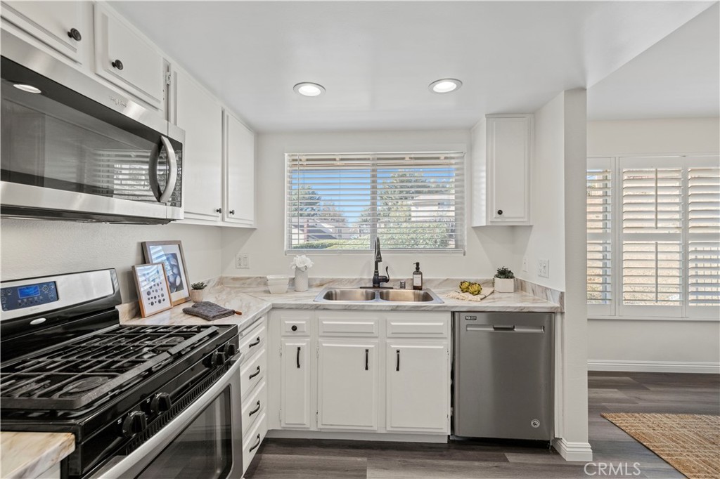 12351 Osborne Street 26