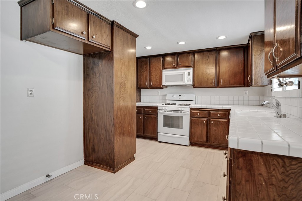 10201 Mason Avenue 116