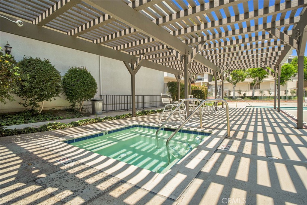 10201 Mason Avenue 116