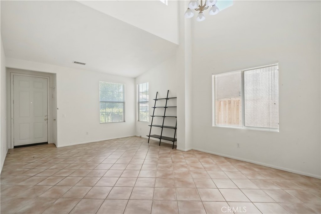 28445 Silverking Trail