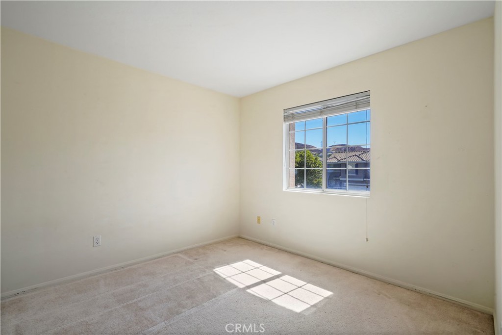 28445 Silverking Trail