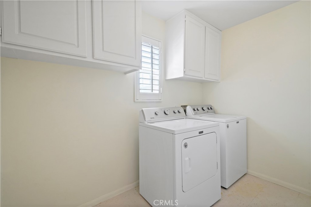 28445 Silverking Trail