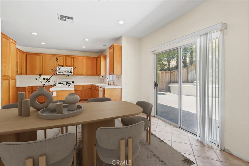 28445 Silverking Trail