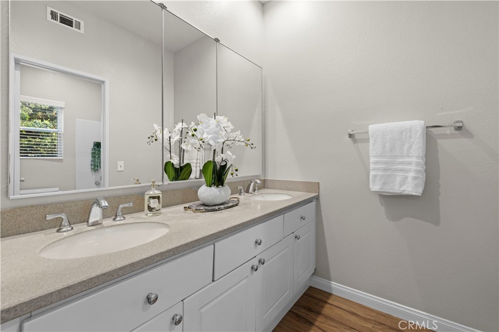 26955 Hillsborough 60