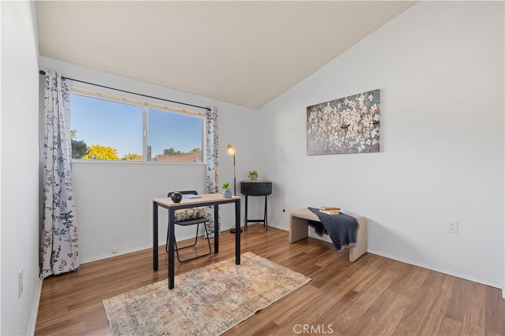 19116 Avenue Of The Oaks #B