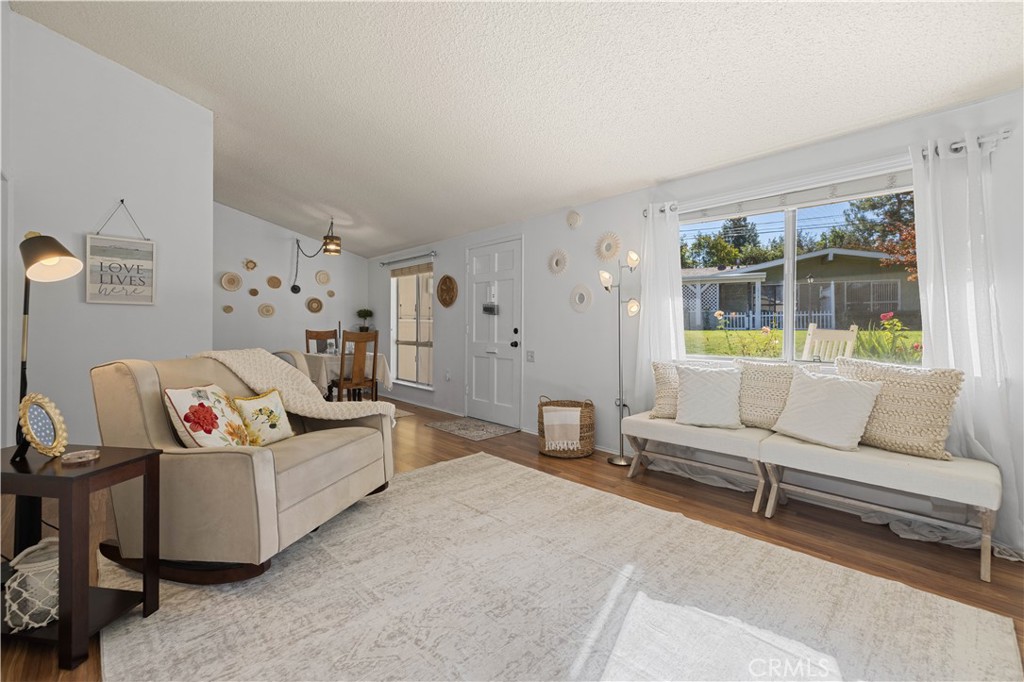 19116 Avenue Of The Oaks #B