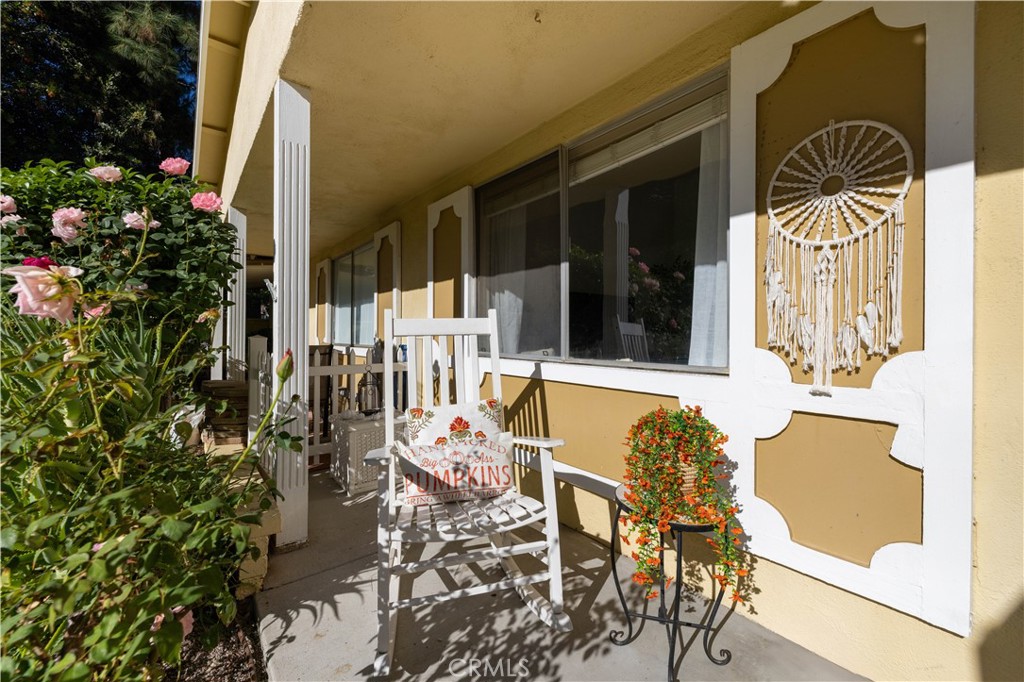 19116 Avenue Of The Oaks #B