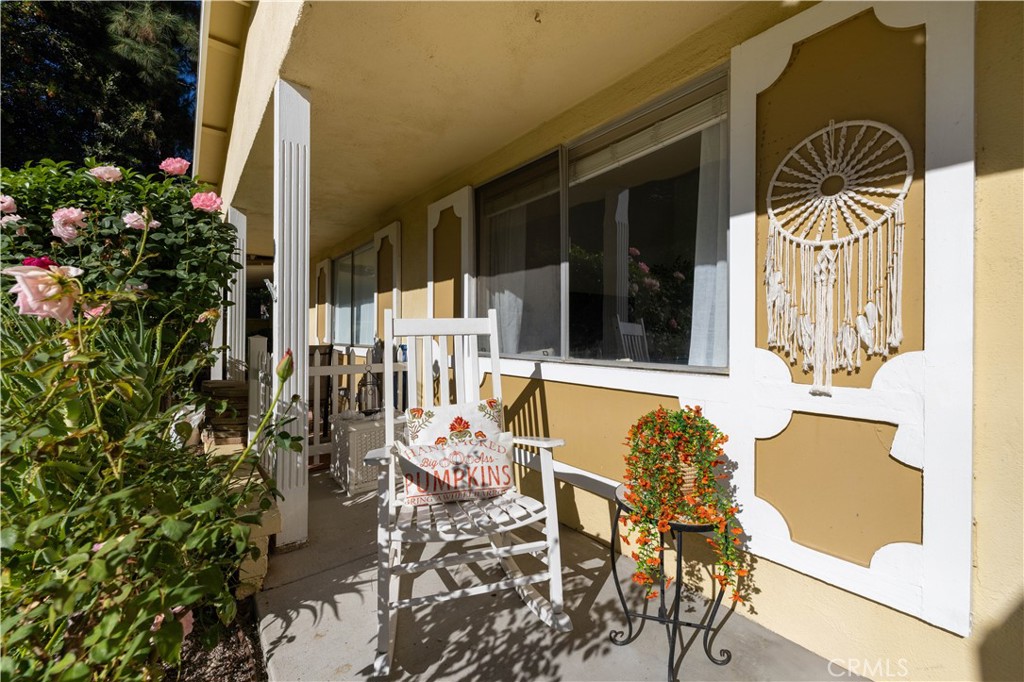 19116 Avenue Of The Oaks #B