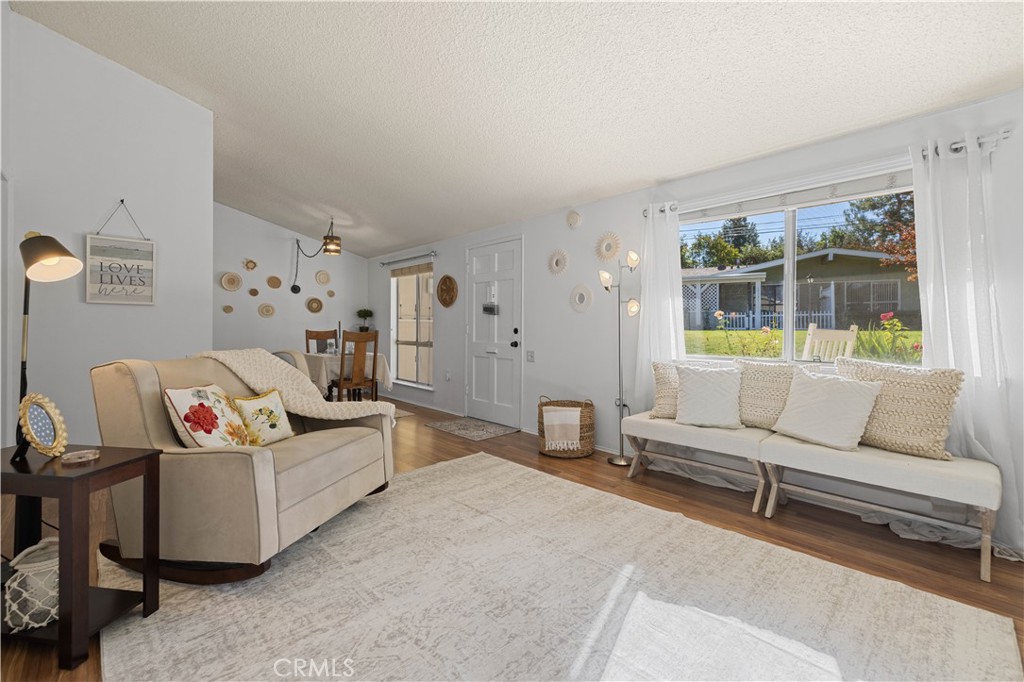 19116 Avenue Of The Oaks #B