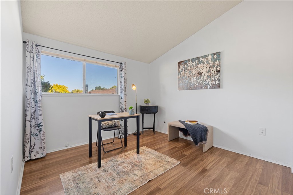 19116 Avenue Of The Oaks #B