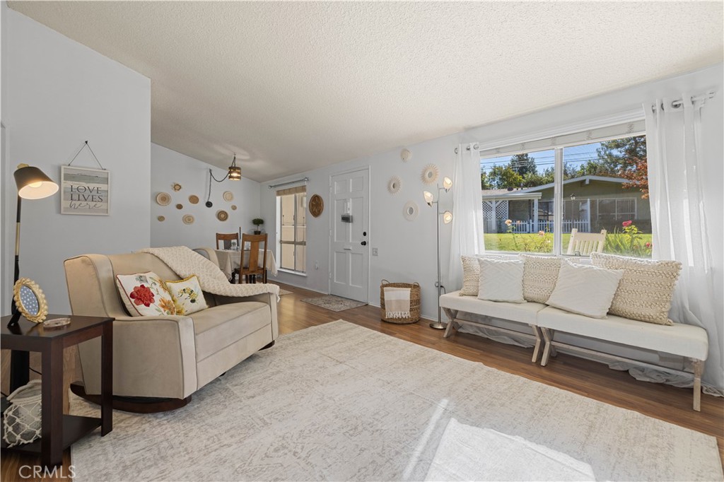 19116 Avenue Of The Oaks #B