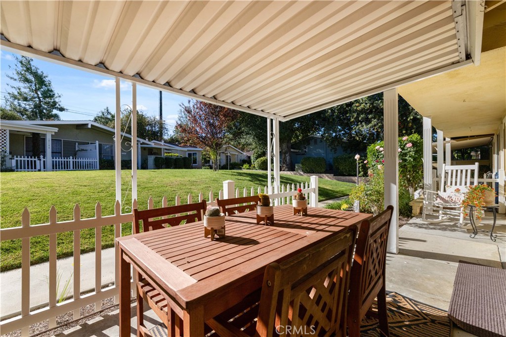 19116 Avenue Of The Oaks #B