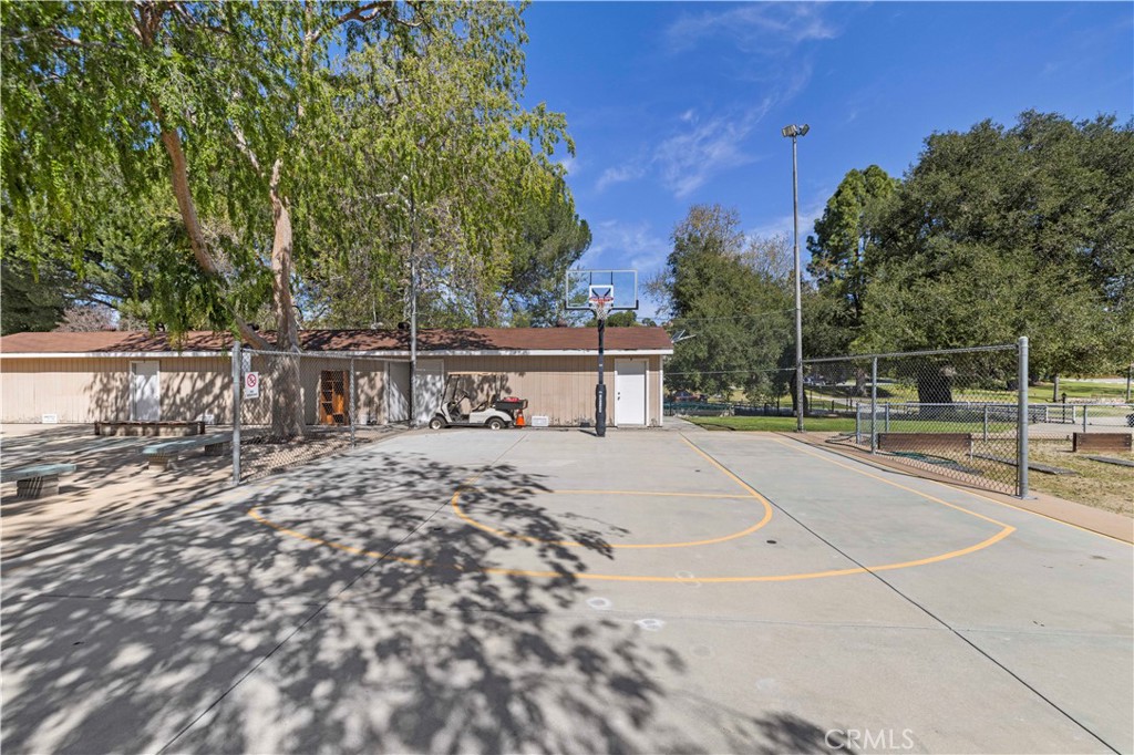 19116 Avenue Of The Oaks #B