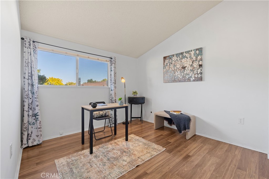 19116 Avenue Of The Oaks #B