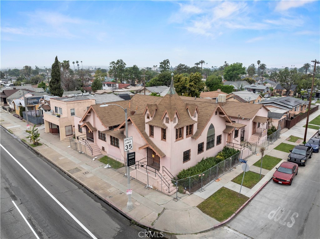 1101 W Florence Avenue
