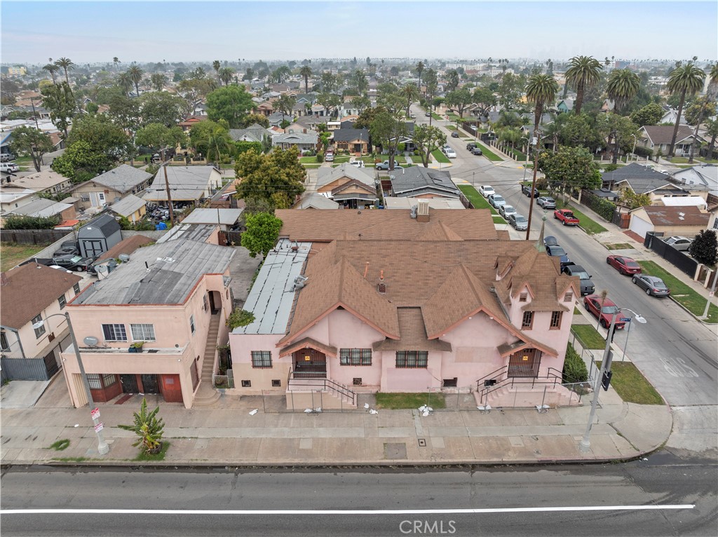 1101 W Florence Avenue