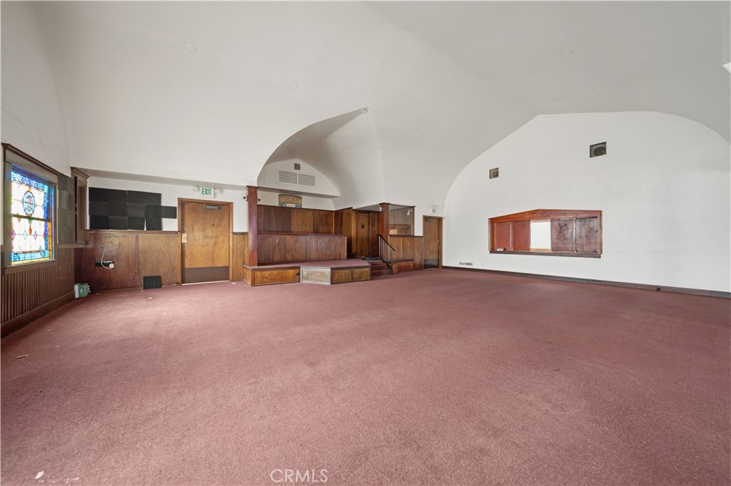 1101 W Florence Avenue