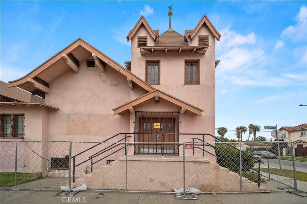1101 W Florence Avenue