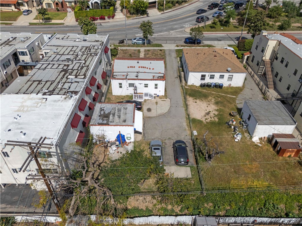 1534 E Broadway