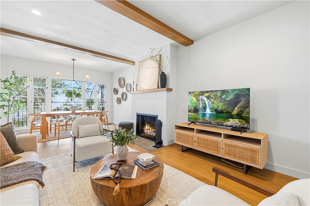 10966 Strathmore 9