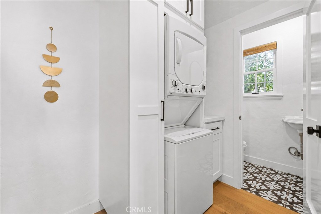 10966 Strathmore 9