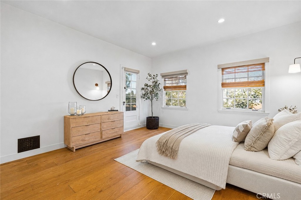 10966 Strathmore 9