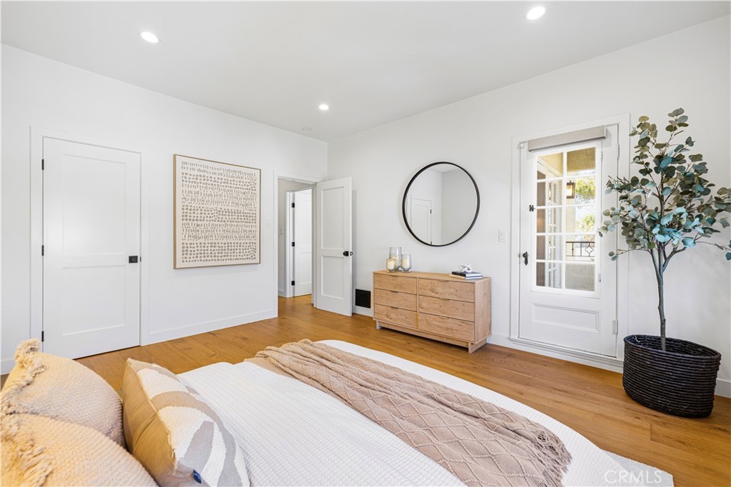 10966 Strathmore 9