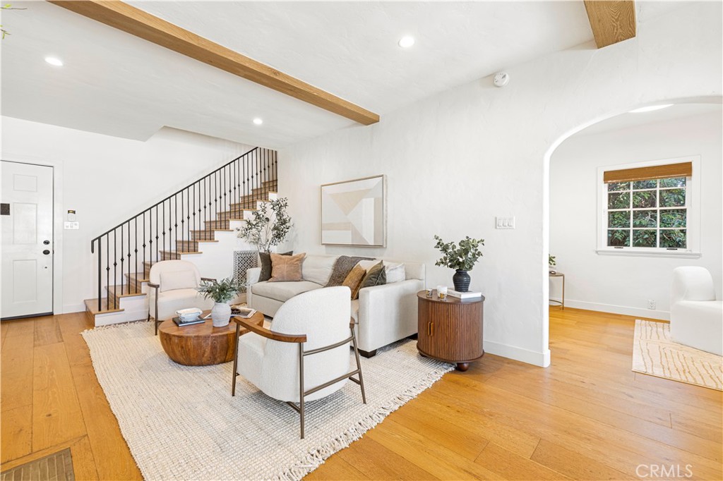 10966 Strathmore 9
