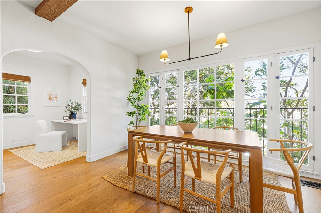 10966 Strathmore 9