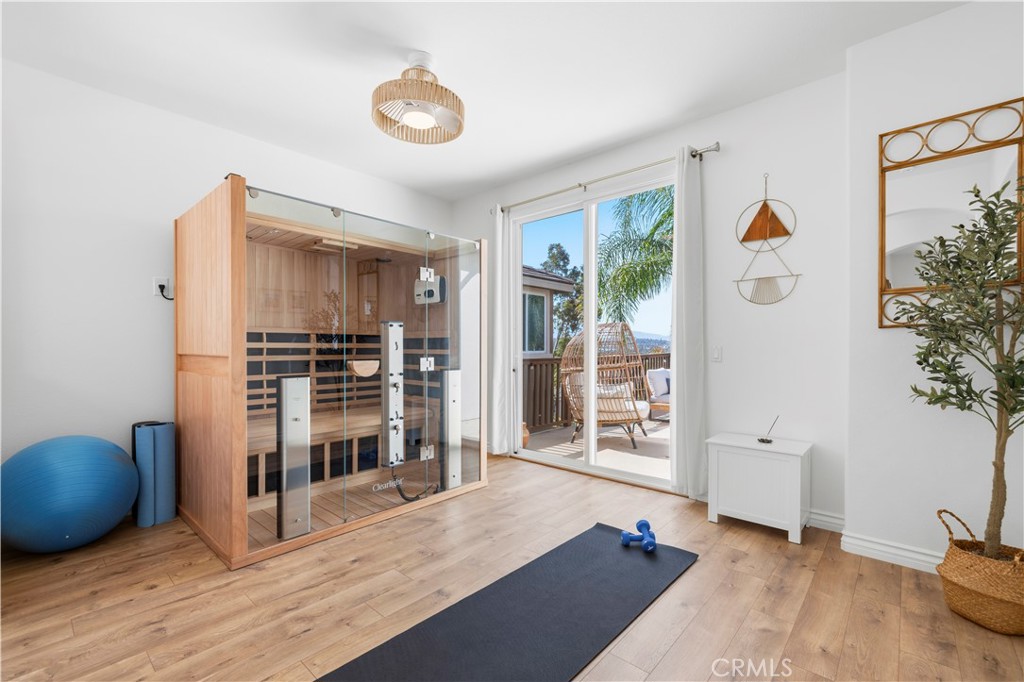 29207 Avenida Avila