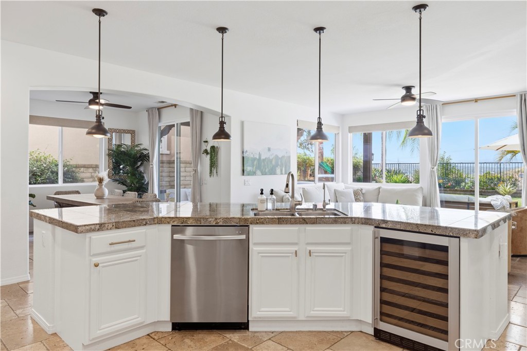 29207 Avenida Avila