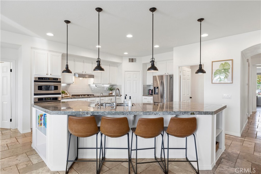 29207 Avenida Avila