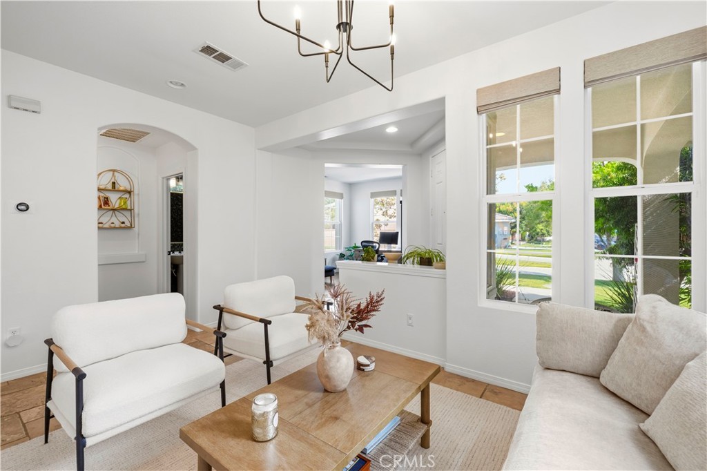 29207 Avenida Avila