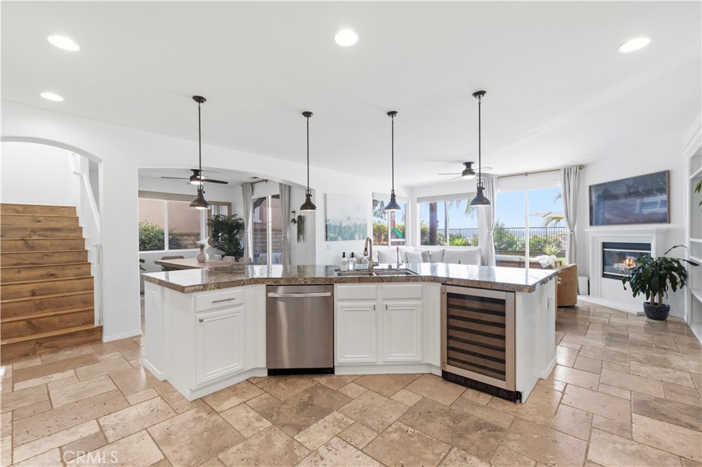 29207 Avenida Avila