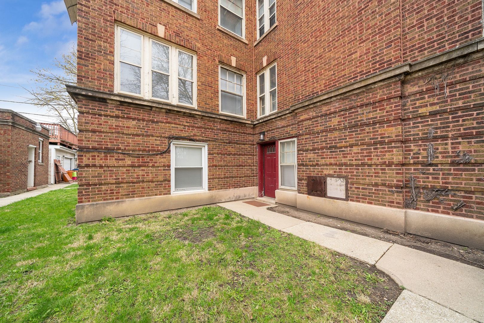 5800 W Adams Street Unit: G