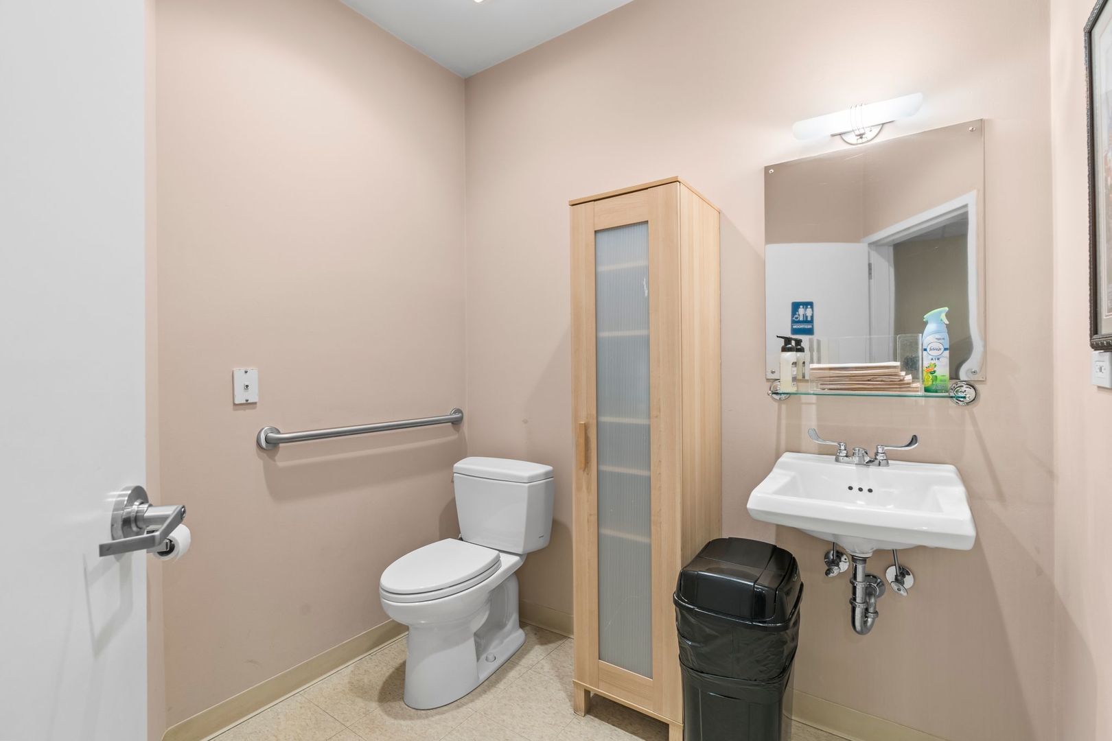3011 N Ashland Avenue Unit: C1