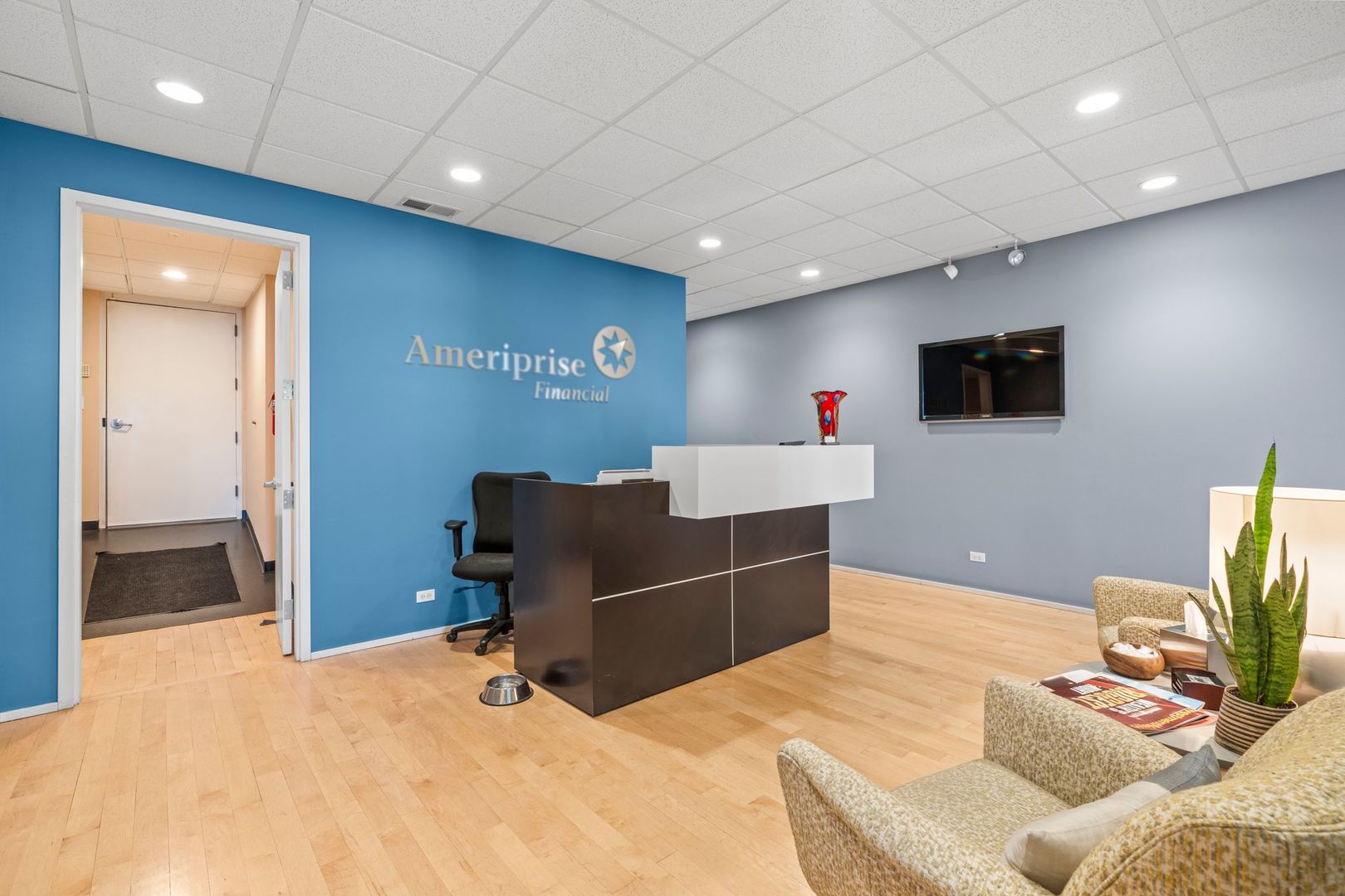 3011 N Ashland Avenue Unit: C1