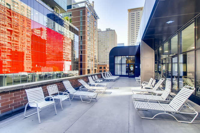 211 E Ohio Street Unit: 2510