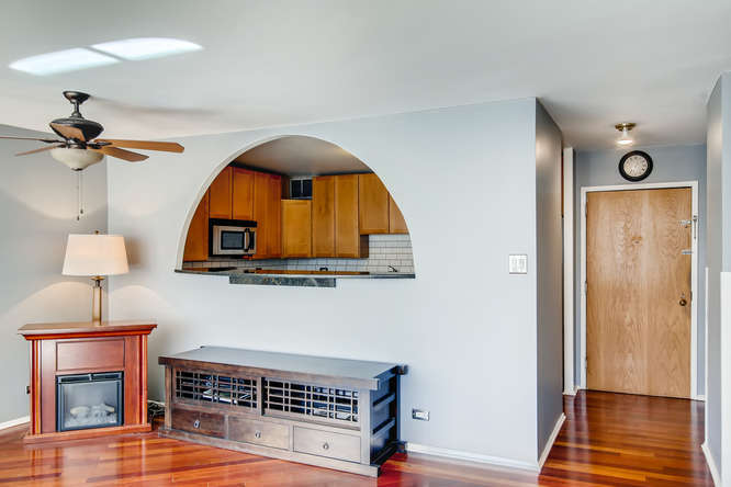 211 E Ohio Street Unit: 2510