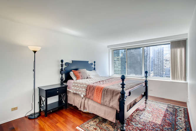 211 E Ohio Street Unit: 2510