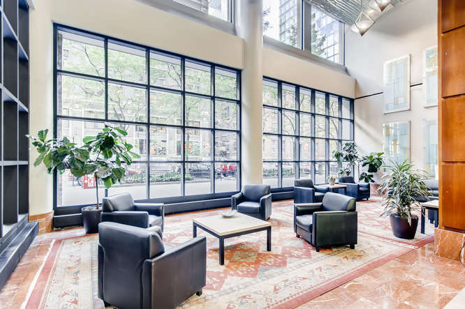 211 E Ohio Street Unit: 2510