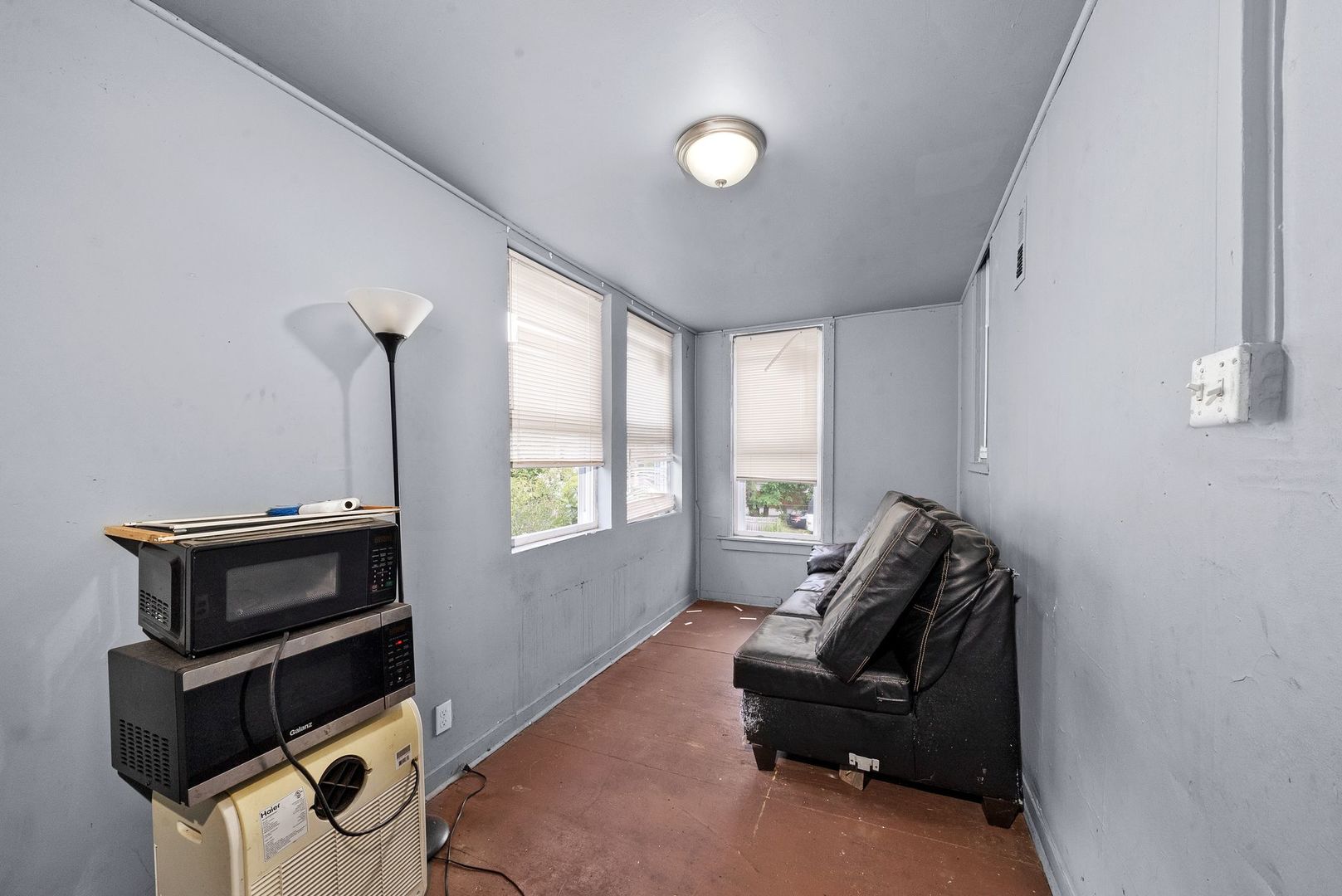 6828 S Green Street Unit: 2