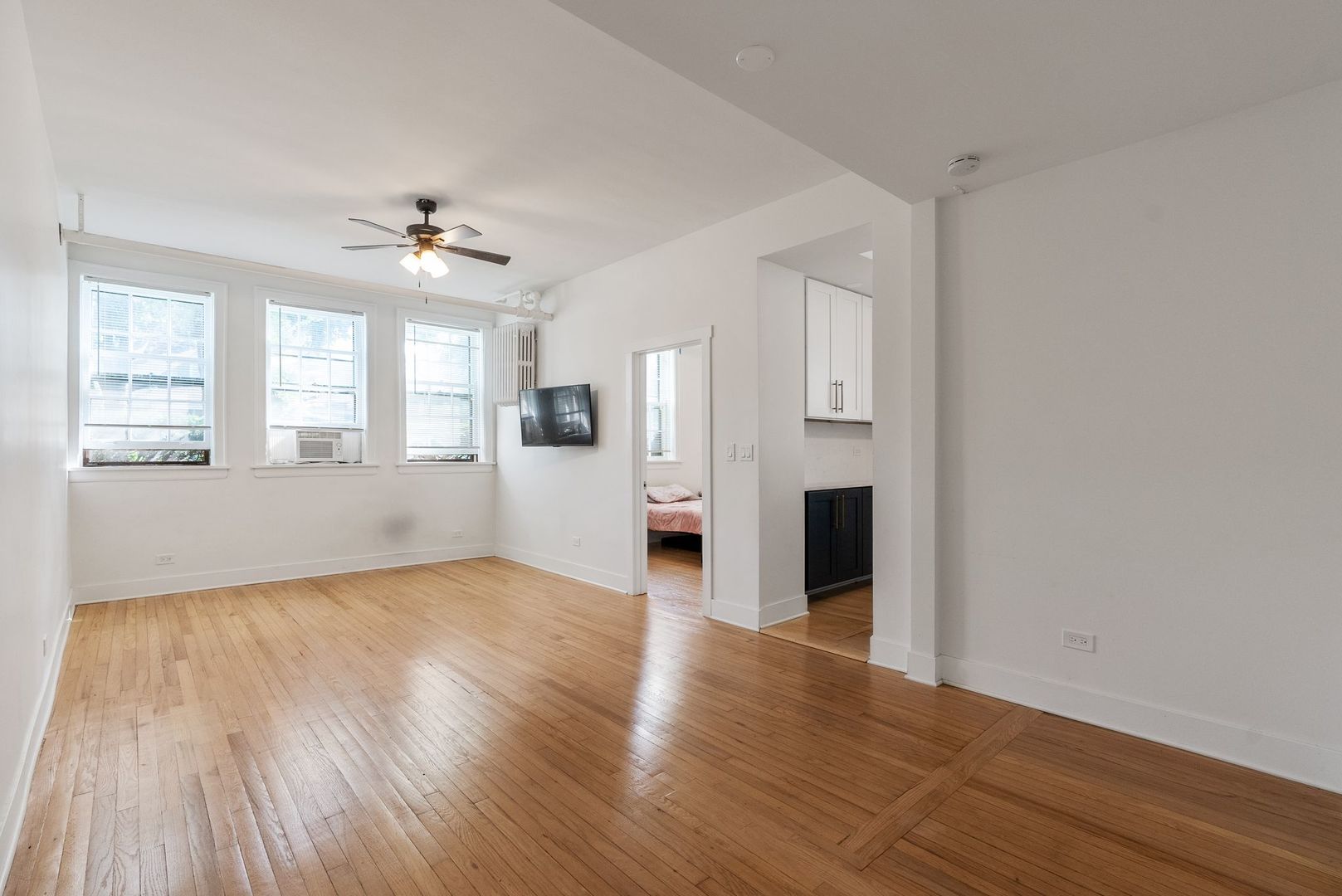1223 Hull Terrace Unit: G