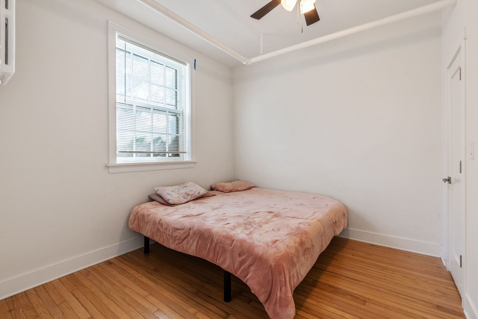1223 Hull Terrace Unit: G